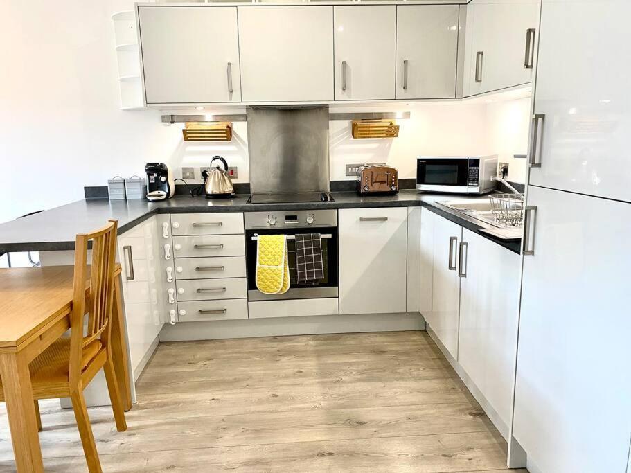 Modern With Private Terrace EDI